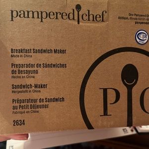 Pampered Chef Breakfast Sandwich Maker new in box